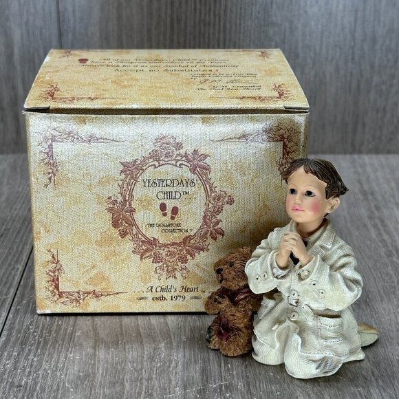 Boyds Other - Boyds Bear Yesterdays' Child Dollstone Mark w/ Luke The Prayer Figurine # 3545